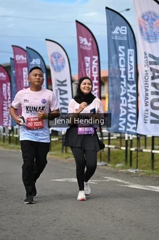 Runner Photo 1640750