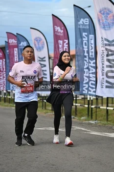 Runner Photo 1640760