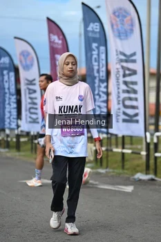 Runner Photo 1640852