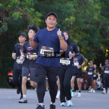 Runner Photo 1640987