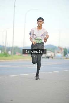 Runner Photo 1641053