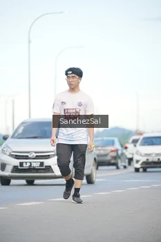 Runner Photo 1641136