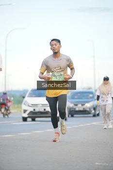 Runner Photo 1641209