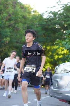 Runner Photo 1641259