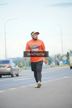 Runner Photo 1641286