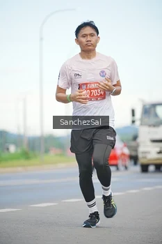 Runner Photo 1641341