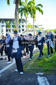 Runner Photo 1641379