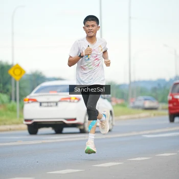 Runner Photo 1641424