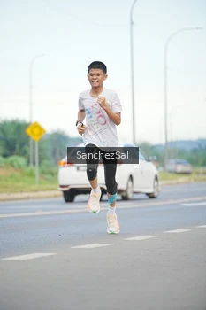 Runner Photo 1641436