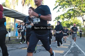 Runner Photo 1641562