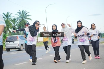 Runner Photo 1641604