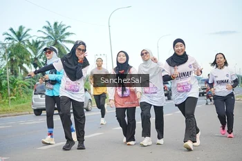 Runner Photo 1641635