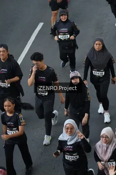 Runner Photo 1641637