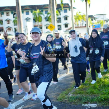 Runner Photo 1641668