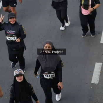 Runner Photo 1641680