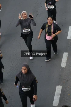 Runner Photo 1641733
