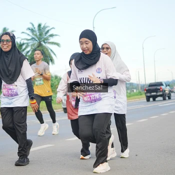 Runner Photo 1641737
