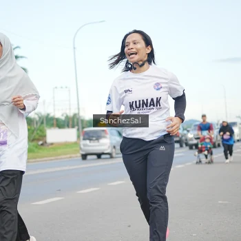 Runner Photo 1641740