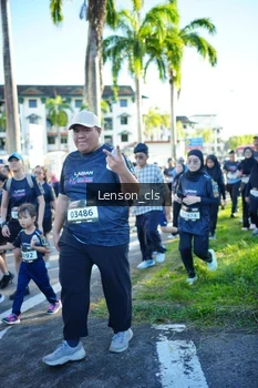 Runner Photo 1641776