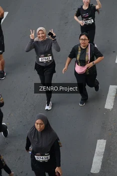 Runner Photo 1641777