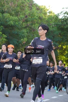 Runner Photo 1641785