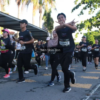 Runner Photo 1641838
