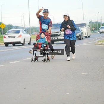 Runner Photo 1641855