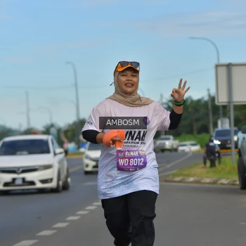 Runner Photo 1641858
