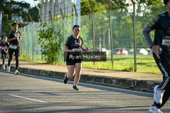 Runner Photo 1641992