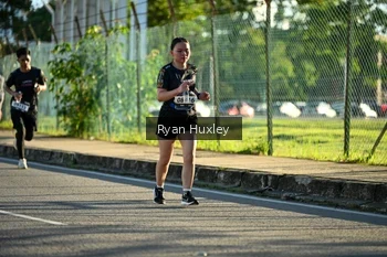 Runner Photo 1642020