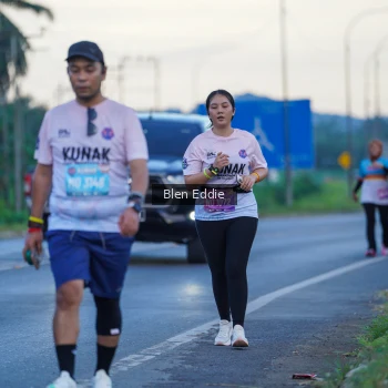 Runner Photo 1642050