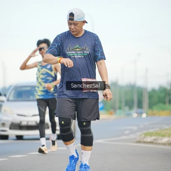 Runner Photo 1642178