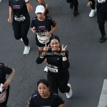 Runner Photo 1642191
