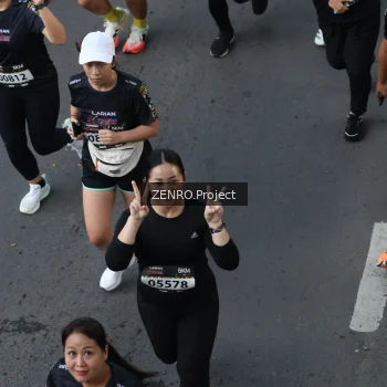 Runner Photo 1642212