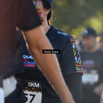 Runner Photo 1642247