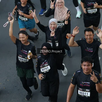 Runner Photo 1642314