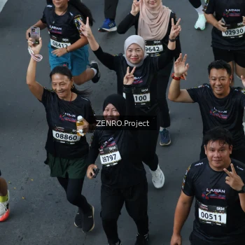 Runner Photo 1642368