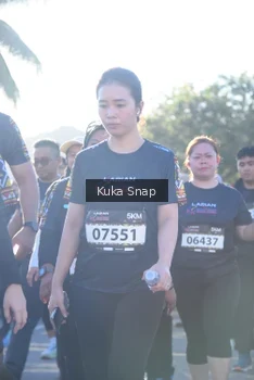 Runner Photo 1642428