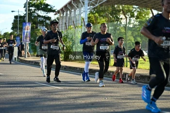 Runner Photo 1642444