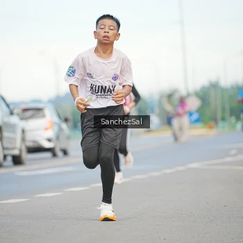 Runner Photo 1642461