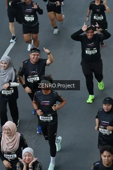 Runner Photo 1642470