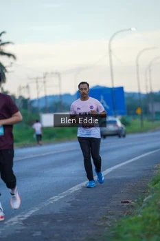 Runner Photo 1642571
