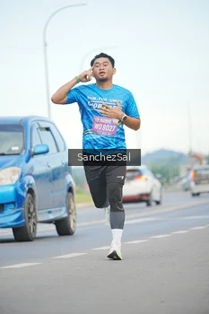 Runner Photo 1642636
