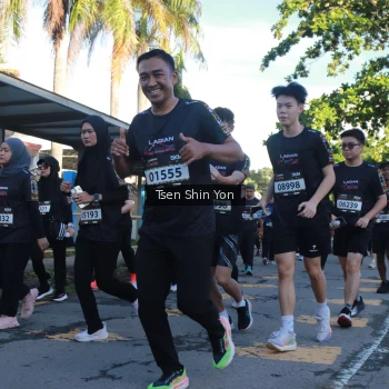 Runner Photo 1642673