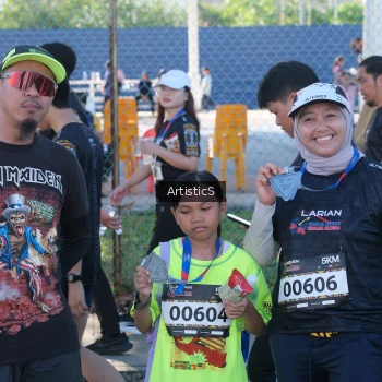 Runner Photo 1642779