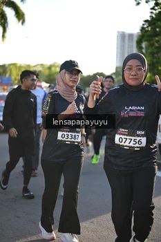 Runner Photo 1642804
