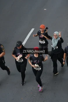 Runner Photo 1642808