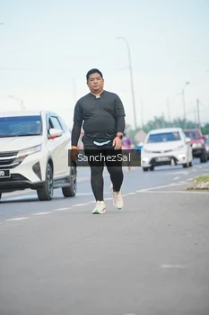 Runner Photo 1642943