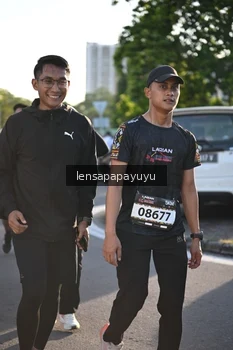 Runner Photo 1642951