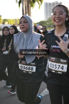 Runner Photo 1642965